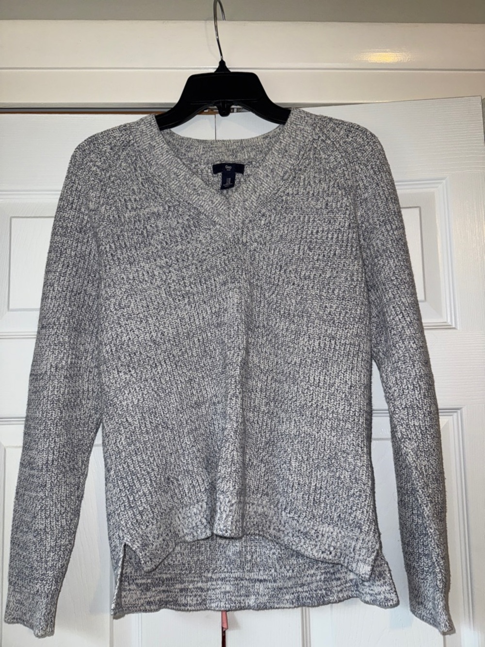 Women’s GAP Marled Light Blue V-Neck Knit hi-low Sweater